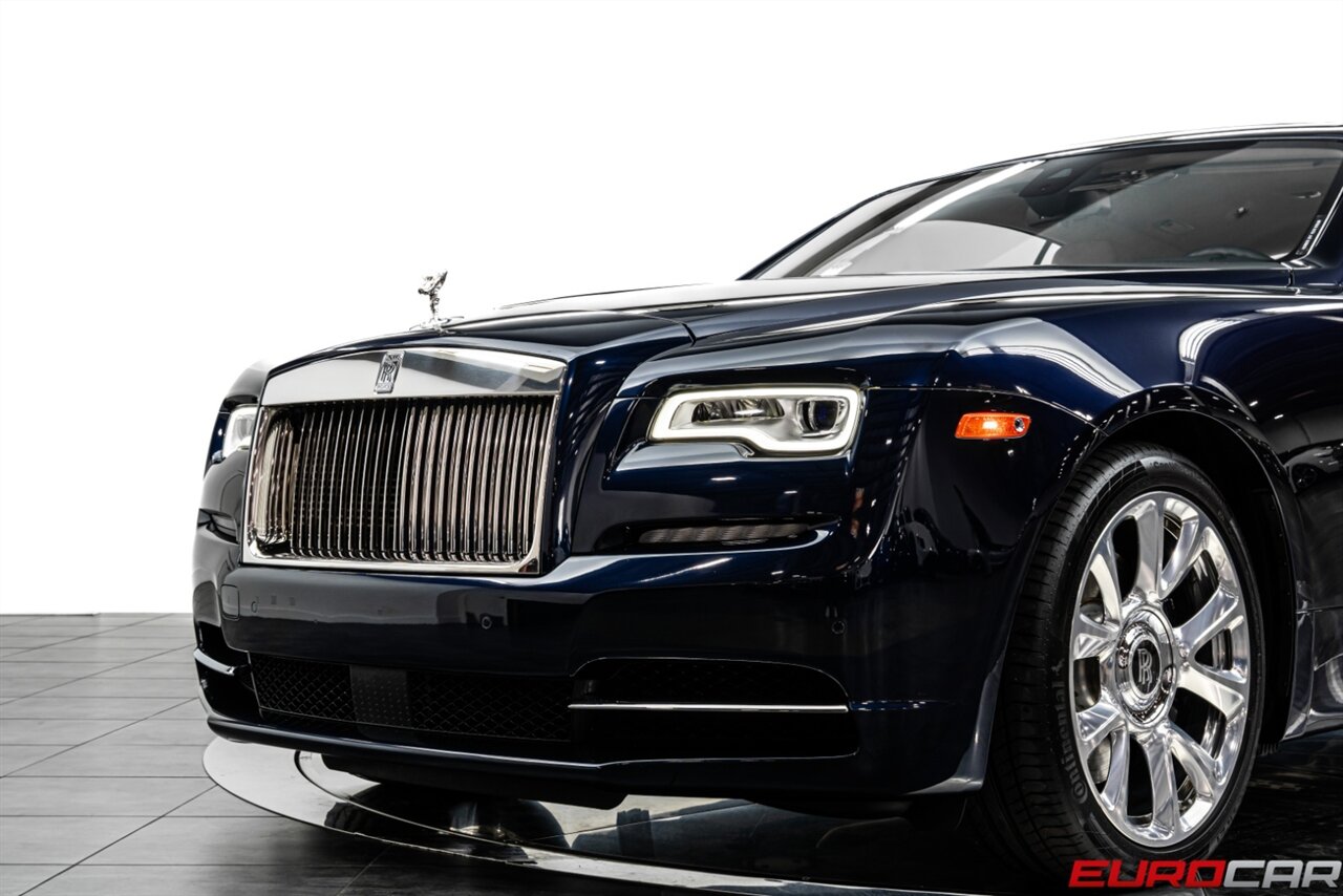 2017 Rolls-Royce Wraith *TWO-TONE INTERIOR * IMMACULATE CONDITION* - Photo 13 - Costa Mesa, CA 92626