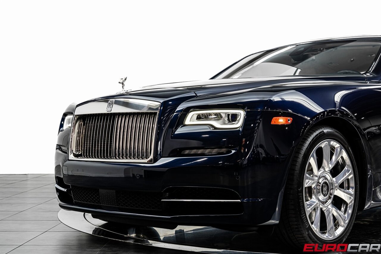 2017 Rolls-Royce Wraith *TWO-TONE INTERIOR * IMMACULATE CONDITION* - Photo 13 - Costa Mesa, CA 92626