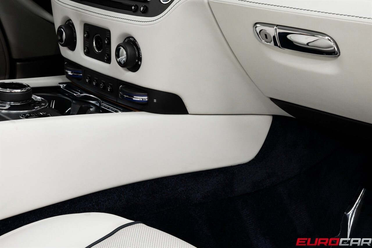 2017 Rolls-Royce Wraith *TWO-TONE INTERIOR * IMMACULATE CONDITION* - Photo 33 - Costa Mesa, CA 92626