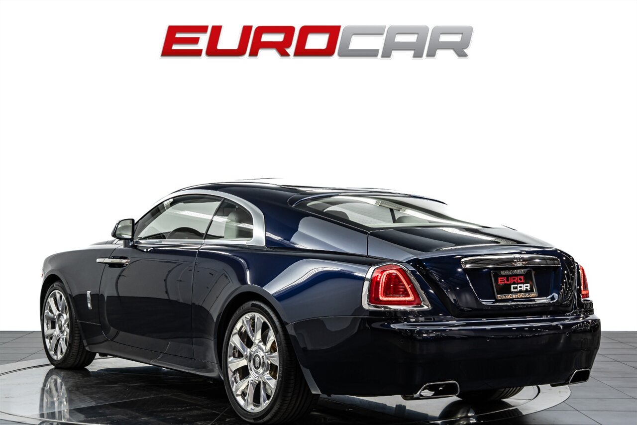 2017 Rolls-Royce Wraith *TWO-TONE INTERIOR * IMMACULATE CONDITION* - Photo 3 - Costa Mesa, CA 92626