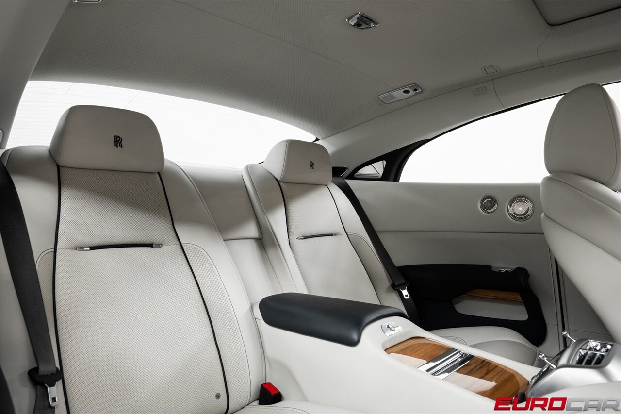 2017 Rolls-Royce Wraith *TWO-TONE INTERIOR * IMMACULATE CONDITION* - Photo 36 - Costa Mesa, CA 92626