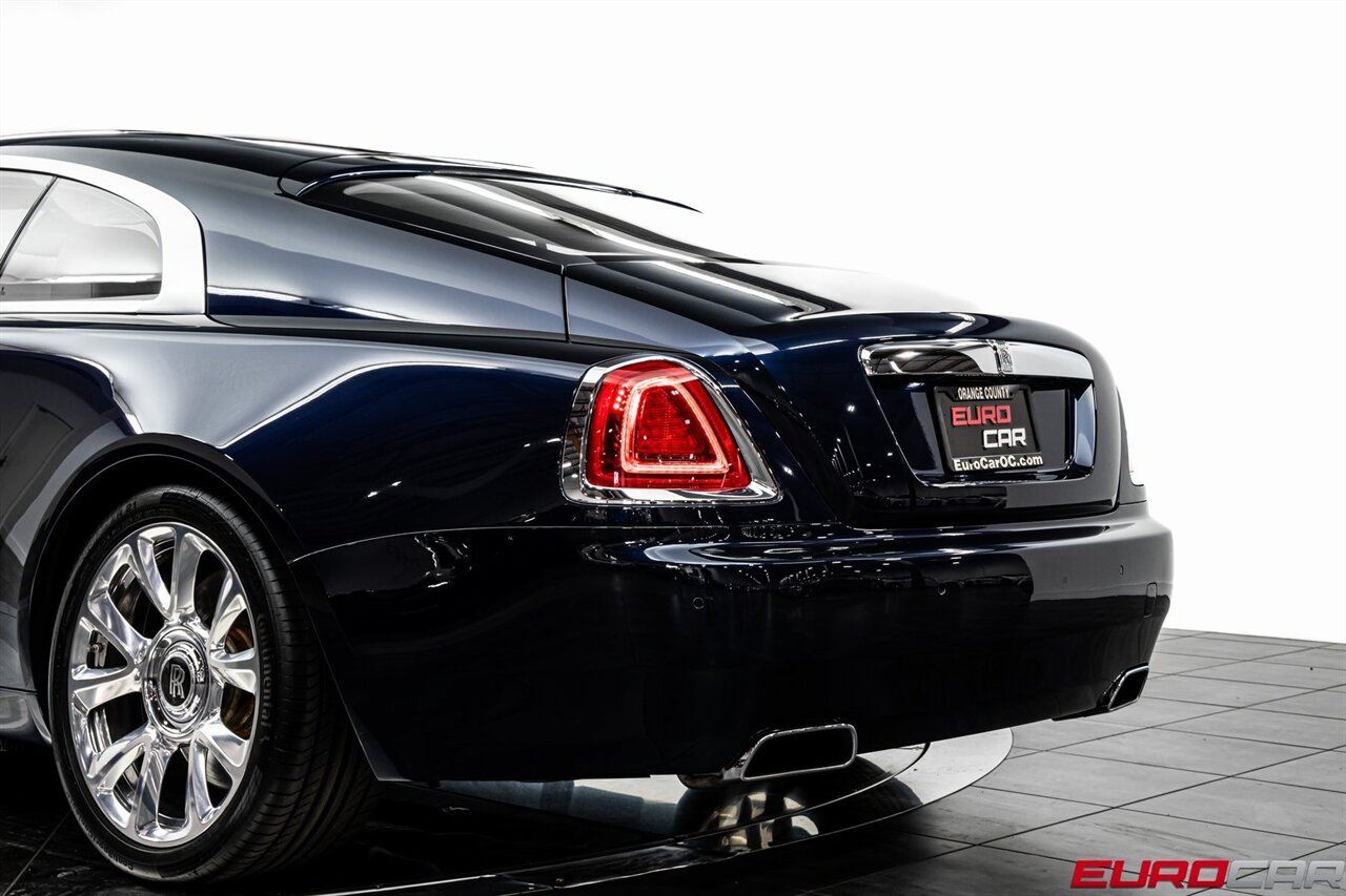 2017 Rolls-Royce Wraith *TWO-TONE INTERIOR * IMMACULATE CONDITION* - Photo 17 - Costa Mesa, CA 92626