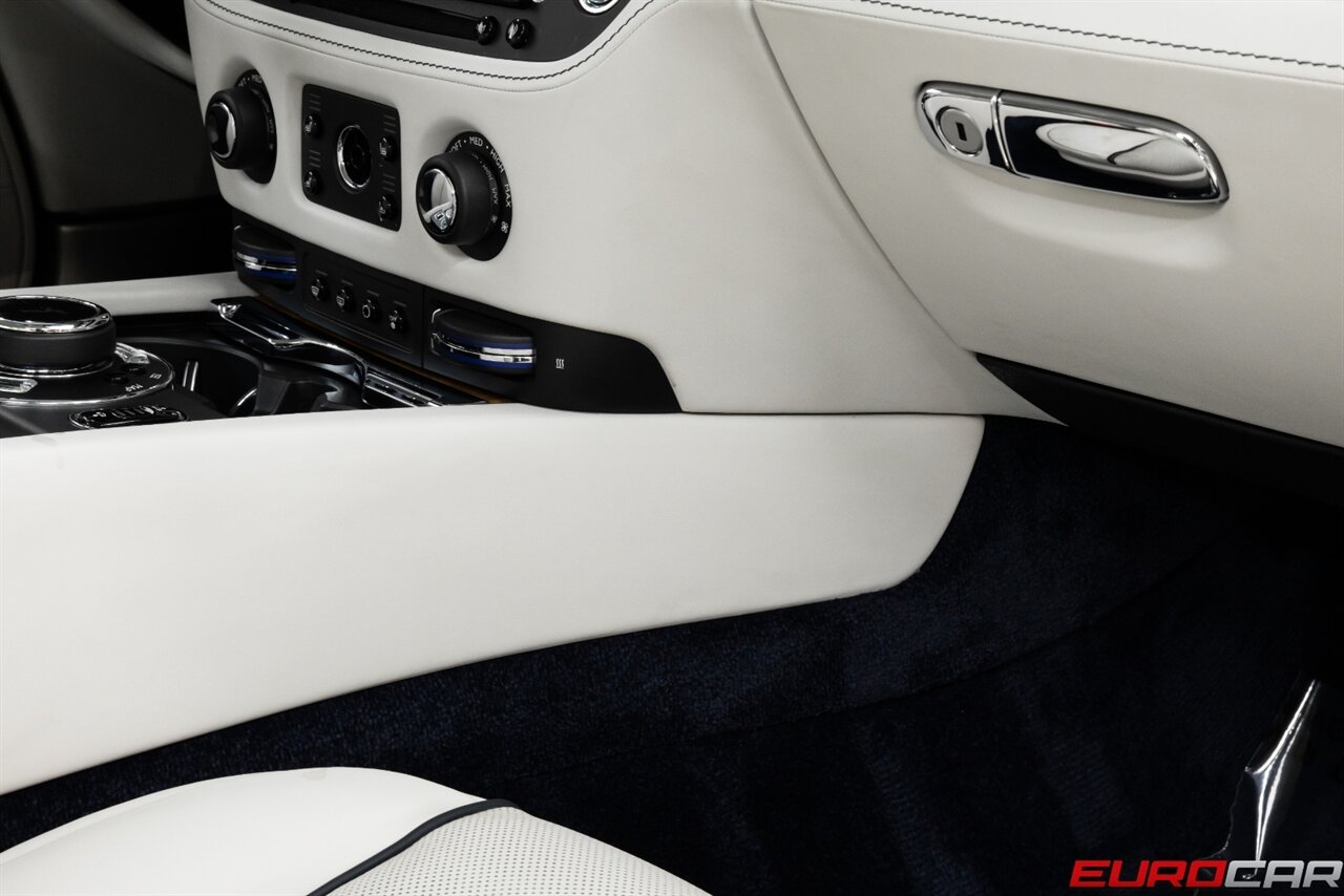 2017 Rolls-Royce Wraith *TWO-TONE INTERIOR * IMMACULATE CONDITION* - Photo 33 - Costa Mesa, CA 92626
