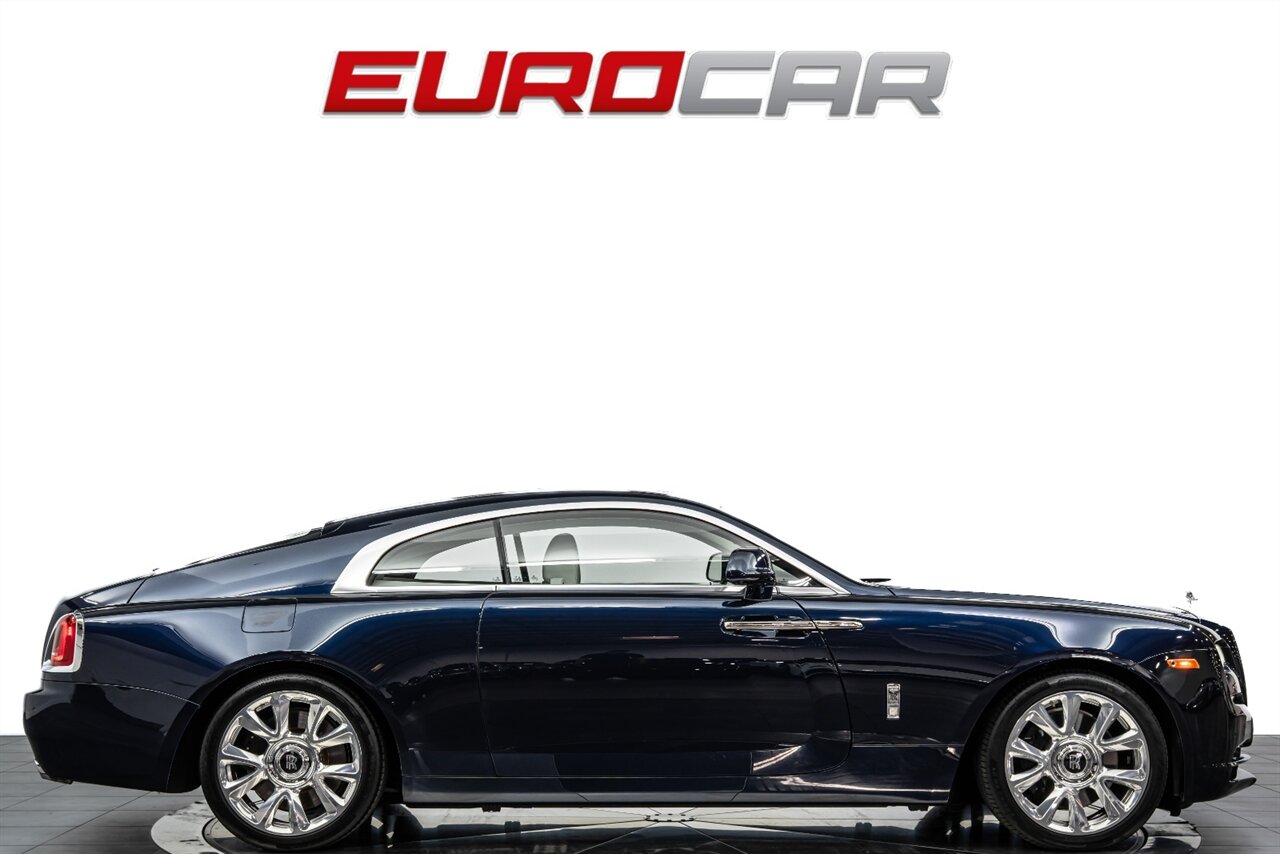 2017 Rolls-Royce Wraith *TWO-TONE INTERIOR * IMMACULATE CONDITION* - Photo 6 - Costa Mesa, CA 92626