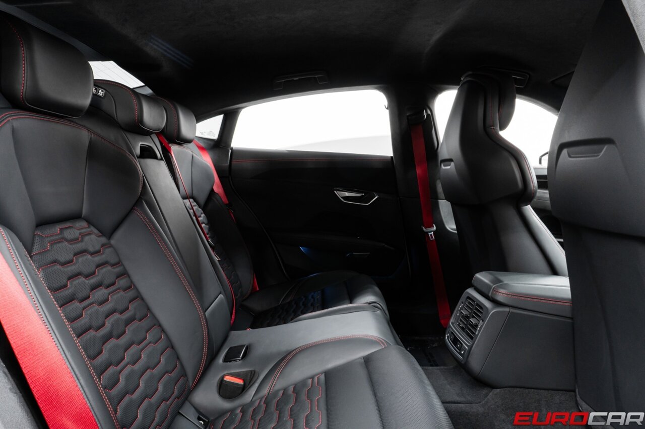 2022 Audi RS e-tron GT quattro  * $149840.00 MSRP * CARBON FIBER* - Photo 38 - Costa Mesa, CA 92626