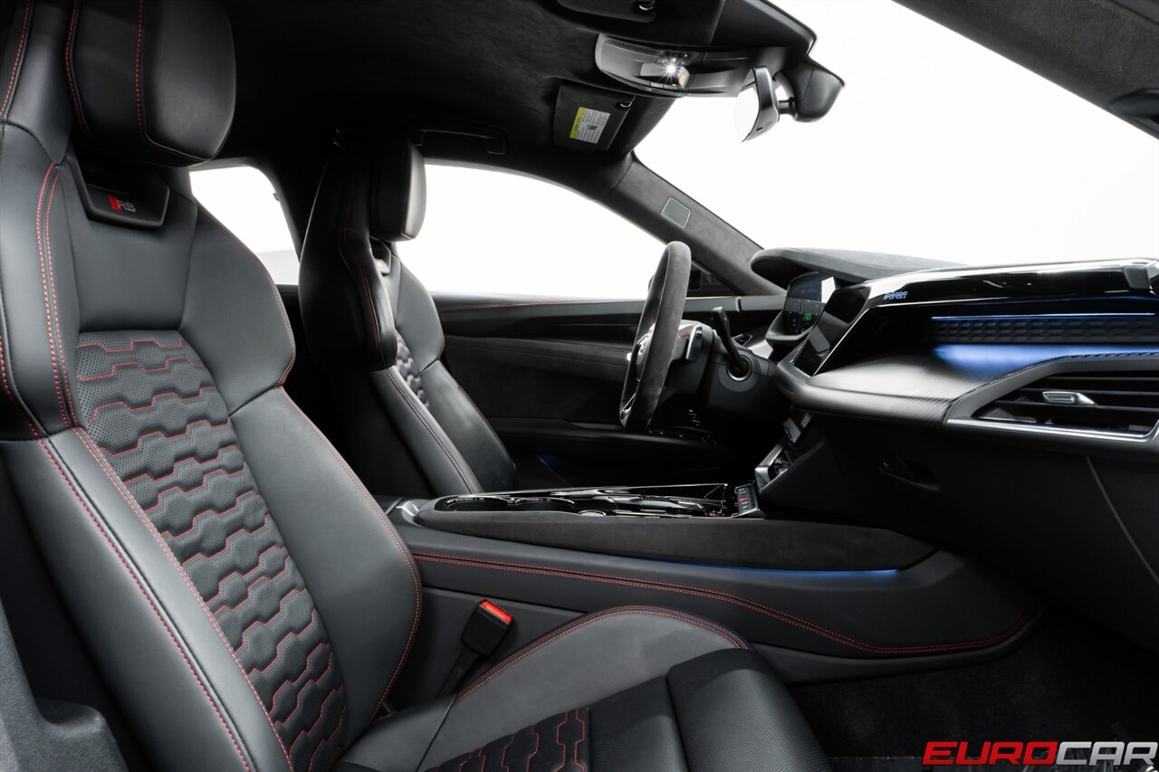 2022 Audi RS e-tron GT quattro  * $149840.00 MSRP * CARBON FIBER* - Photo 36 - Costa Mesa, CA 92626