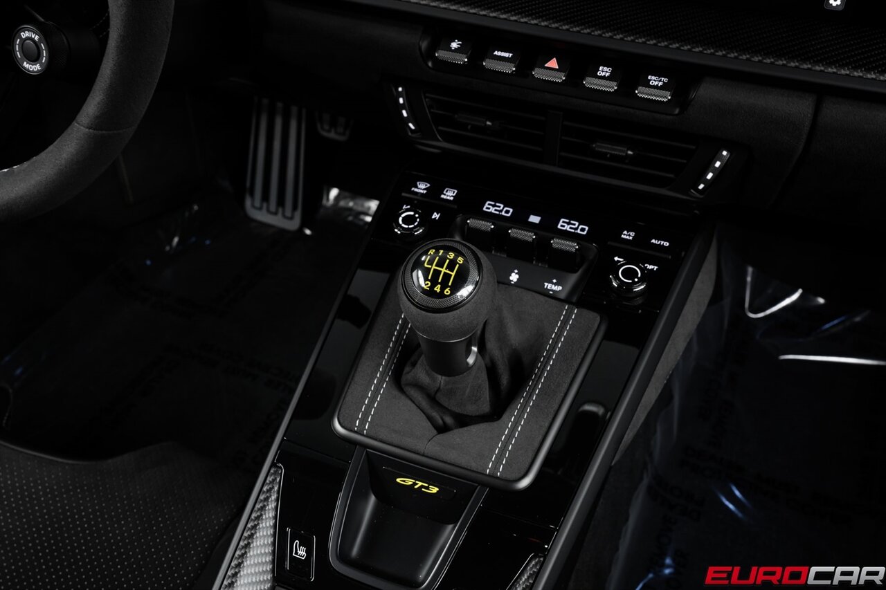 2025 Porsche 911 GT3 *WEISSACH PACKAGE * FOLDING BUCKET SEATS*   - Photo 41 - Costa Mesa, CA 92626