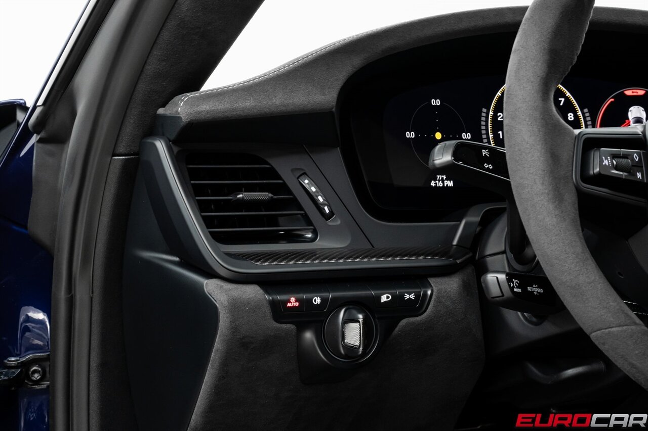 2025 Porsche 911 GT3 *WEISSACH PACKAGE * FOLDING BUCKET SEATS*   - Photo 31 - Costa Mesa, CA 92626