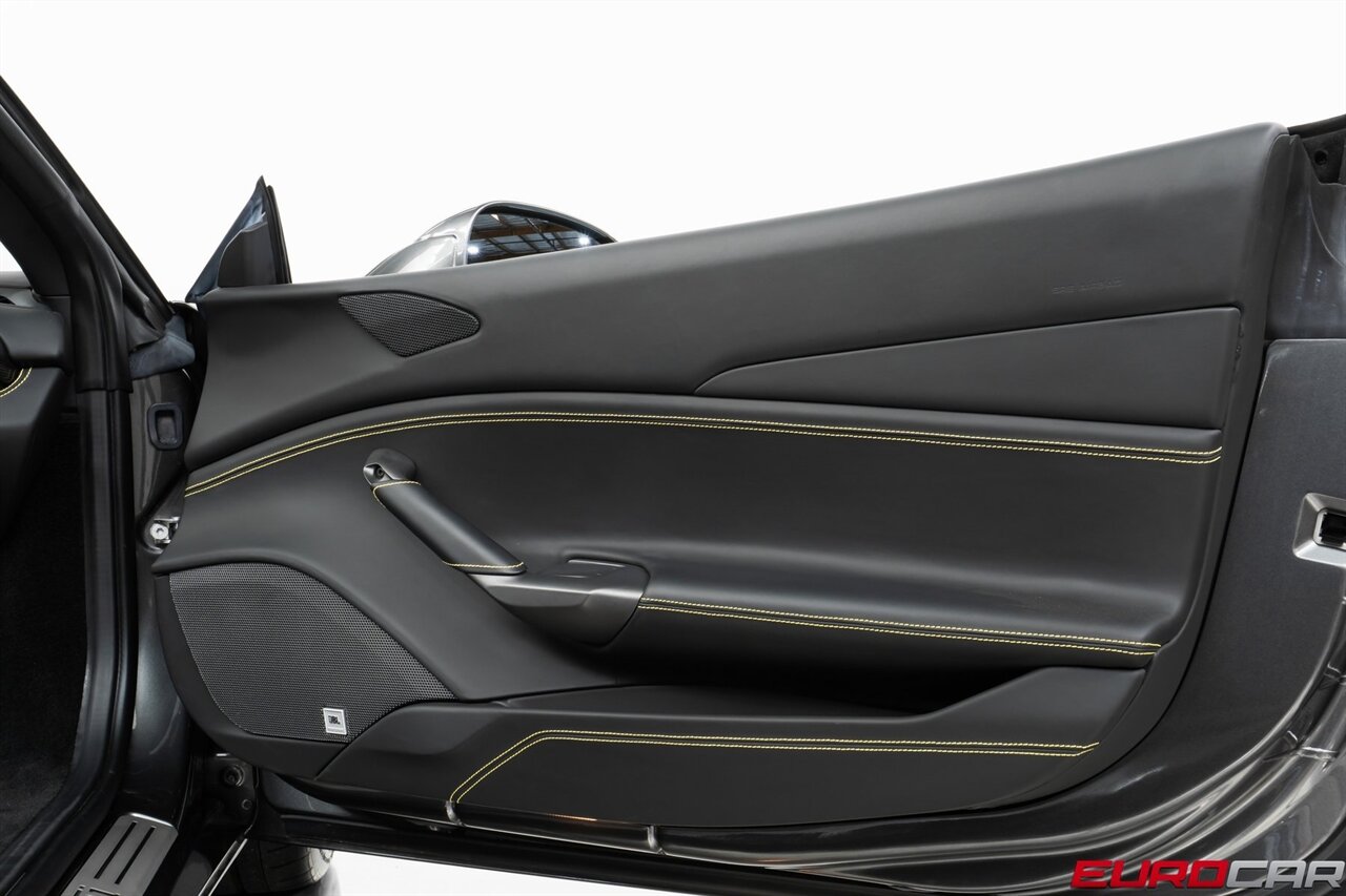 2019 Ferrari 488 Spider  *CARBON FIBER * SUSPENSION LIFTER* - Photo 27 - Costa Mesa, CA 92626