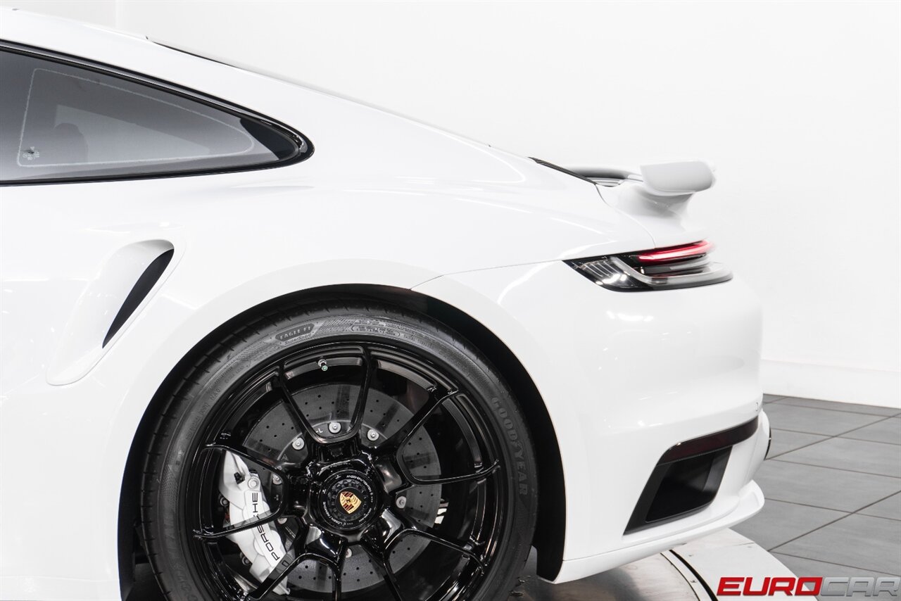 2024 Porsche 911 Turbo S  *SPORTDESIGN PACKAGE * SPORT EXHAUST * LIFT SYSTEM* - Photo 12 - Costa Mesa, CA 92626