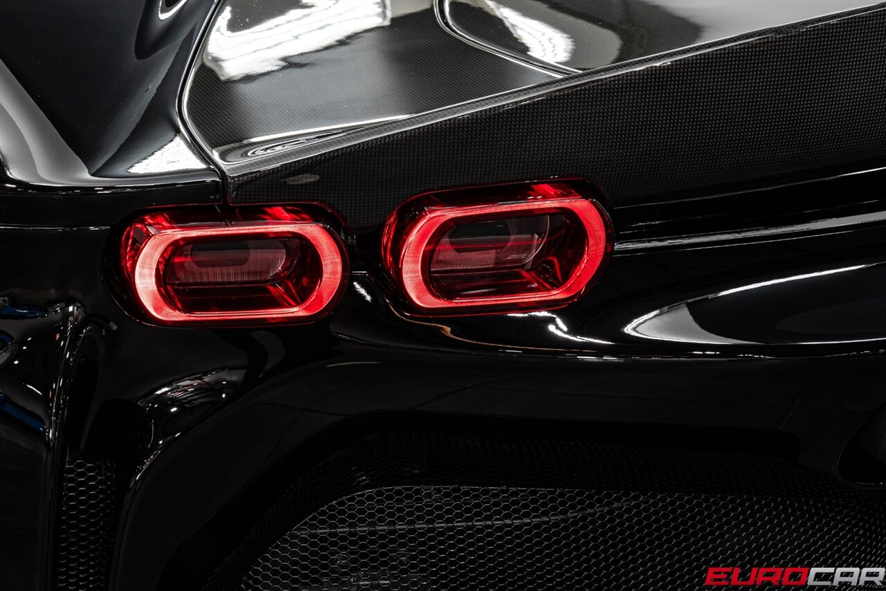 2022 Ferrari SF90 Stradale *CARBON FIBER LED STEERING WHEEL * CARBON FIBER WHEELS * FRONT PPF* - Photo 26 - Costa Mesa, CA 92626