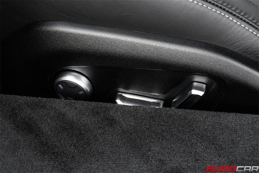 2025 Lotus Emira V6  *AUTOMATIC TRANSMISSION * NEW CAR* - Photo 45 - Costa Mesa, CA 92626