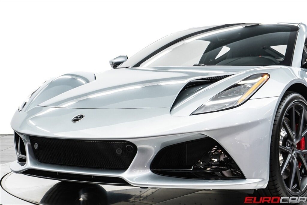 2025 Lotus Emira V6  *AUTOMATIC TRANSMISSION * NEW CAR* - Photo 11 - Costa Mesa, CA 92626