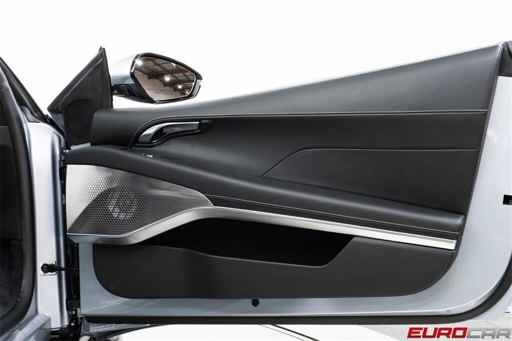 2025 Lotus Emira V6  *AUTOMATIC TRANSMISSION * NEW CAR* - Photo 23 - Costa Mesa, CA 92626