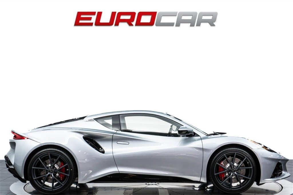 2025 Lotus Emira V6  *AUTOMATIC TRANSMISSION * NEW CAR* - Photo 6 - Costa Mesa, CA 92626