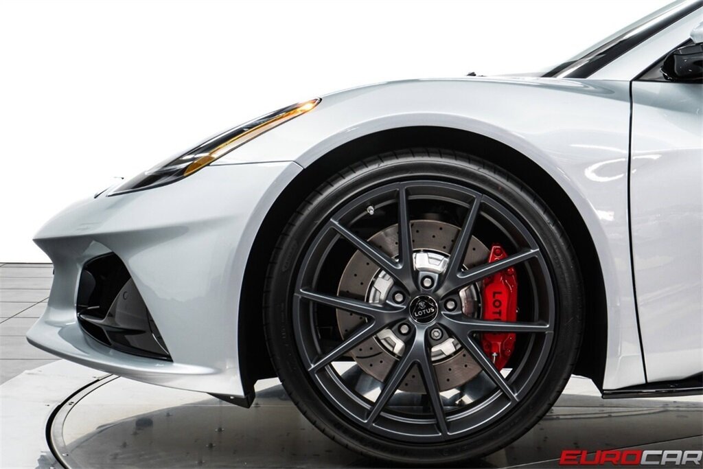 2025 Lotus Emira V6  *AUTOMATIC TRANSMISSION * NEW CAR* - Photo 12 - Costa Mesa, CA 92626