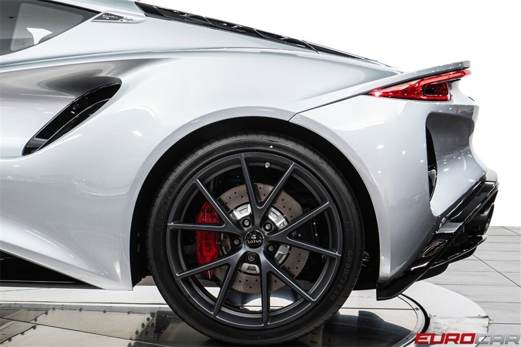 2025 Lotus Emira V6  *AUTOMATIC TRANSMISSION * NEW CAR* - Photo 15 - Costa Mesa, CA 92626