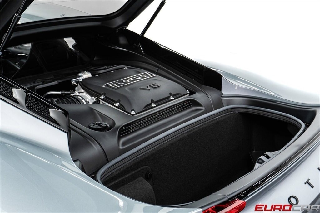 2025 Lotus Emira V6  *AUTOMATIC TRANSMISSION * NEW CAR* - Photo 17 - Costa Mesa, CA 92626