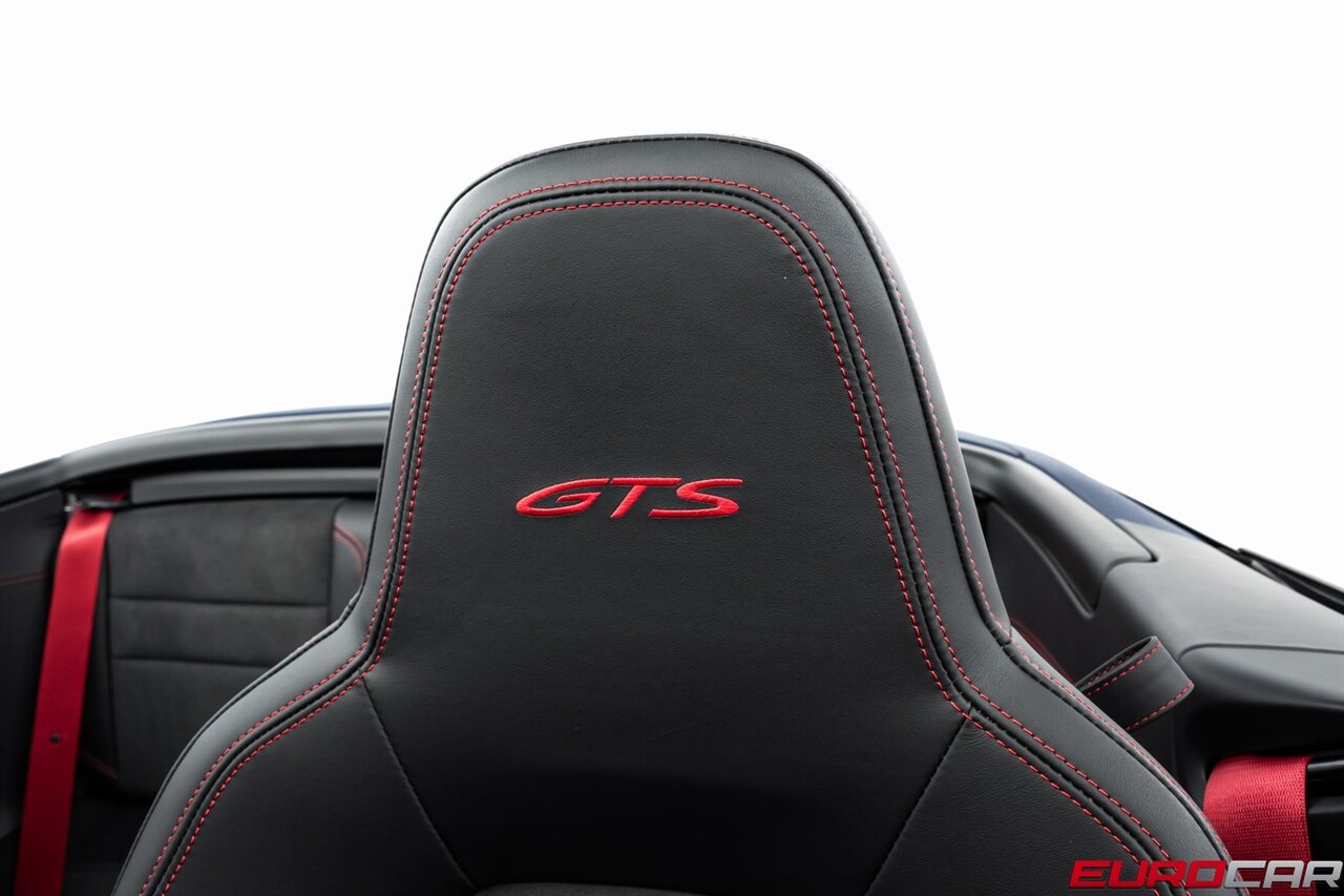 2024 Porsche 911 Carrera GTS *FRONT AXLE LIFT * PREMIUM PACKAGE*   - Photo 42 - Costa Mesa, CA 92626