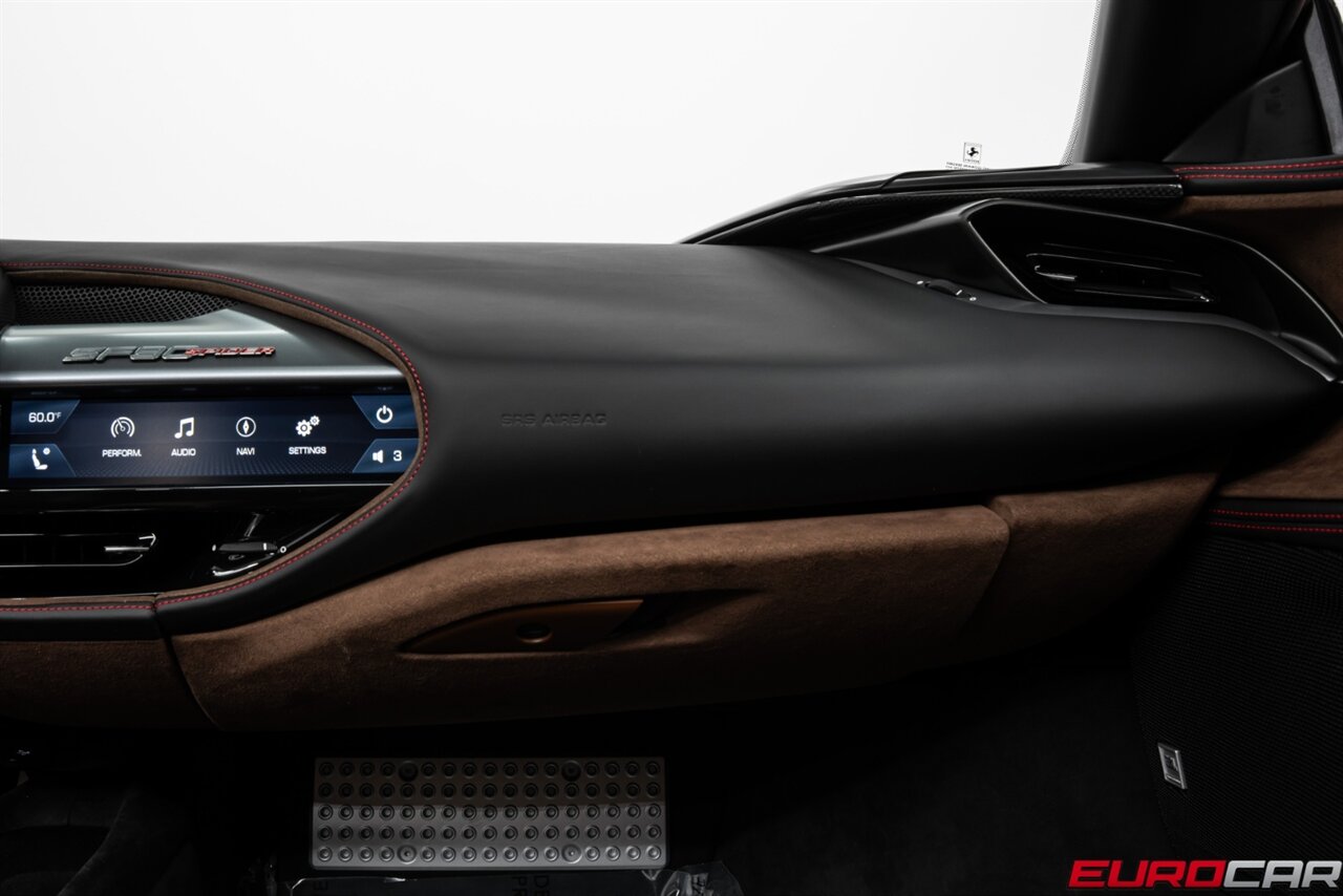 2023 Ferrari SF90 Spider  *CARBON OPTIONS * SUSPENSION LIFTER* - Photo 41 - Costa Mesa, CA 92626