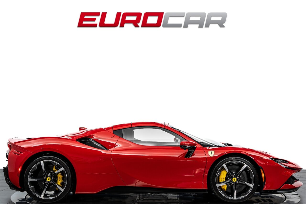2023 Ferrari SF90 Spider  *CARBON OPTIONS * SUSPENSION LIFTER* - Photo 8 - Costa Mesa, CA 92626