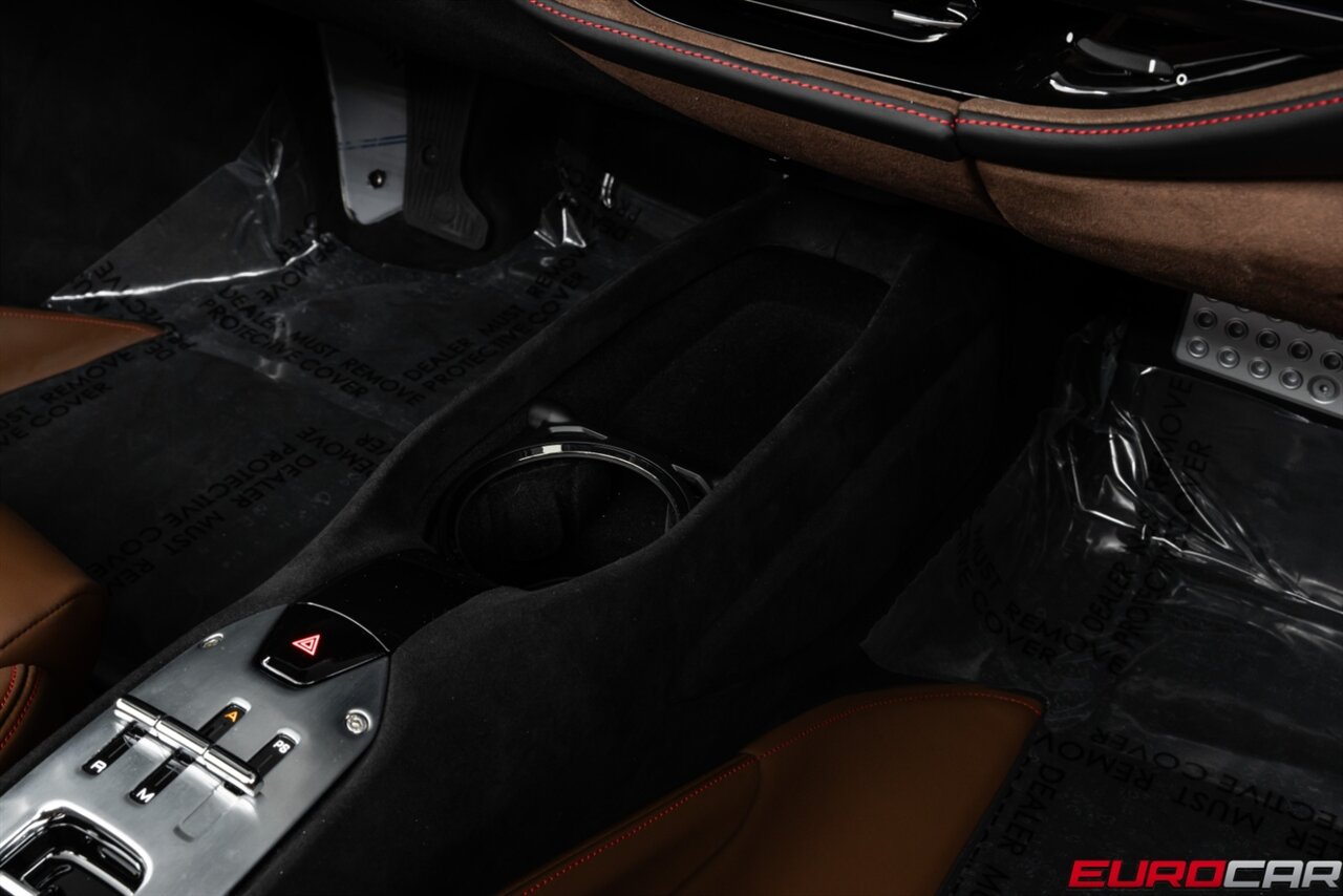 2023 Ferrari SF90 Spider  *CARBON OPTIONS * SUSPENSION LIFTER* - Photo 39 - Costa Mesa, CA 92626