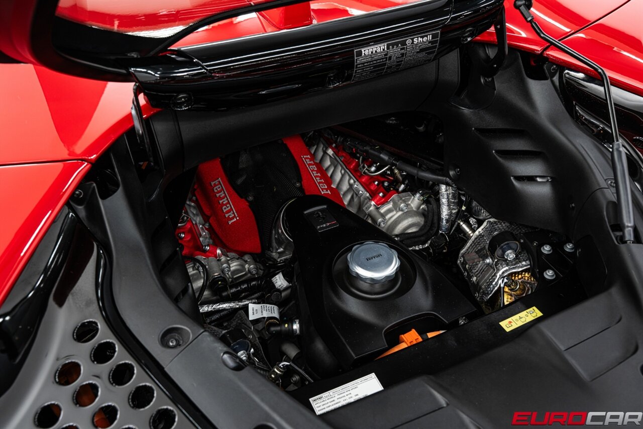 2023 Ferrari SF90 Spider  *CARBON OPTIONS * SUSPENSION LIFTER* - Photo 23 - Costa Mesa, CA 92626