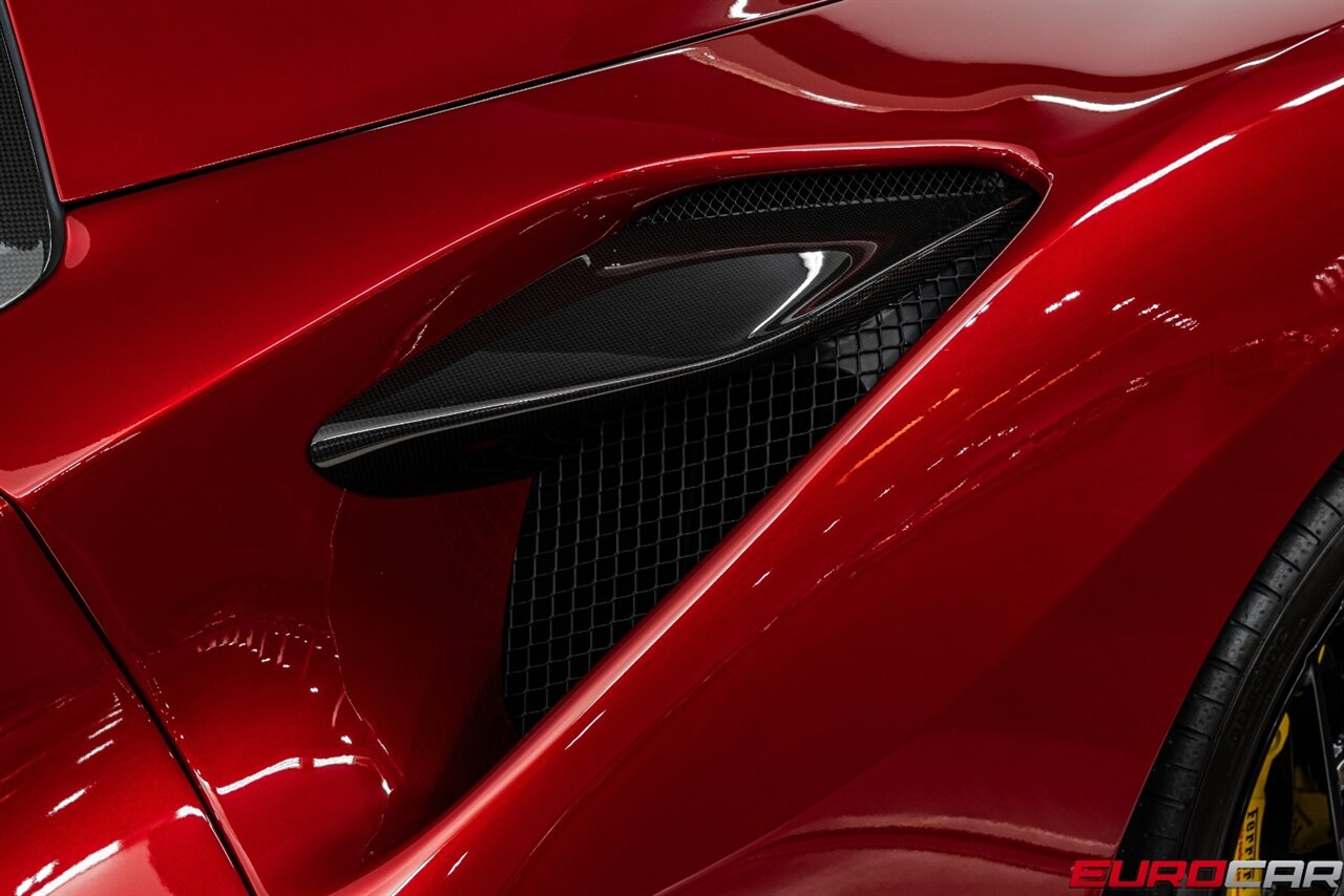 2022 Ferrari F8 Spider *MASSIVE CARBON OPTIONS * FRONT PPF* - Photo 21 - Costa Mesa, CA 92626