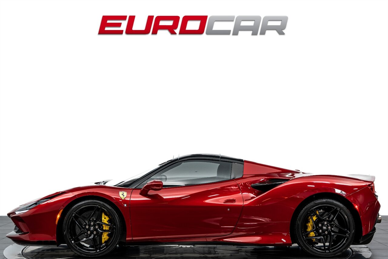 2022 Ferrari F8 Spider *MASSIVE CARBON OPTIONS * FRONT PPF* - Photo 3 - Costa Mesa, CA 92626