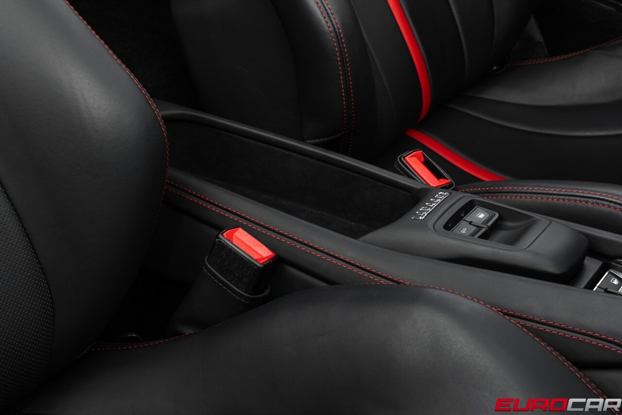 2022 Ferrari F8 Spider *MASSIVE CARBON OPTIONS * FRONT PPF* - Photo 43 - Costa Mesa, CA 92626