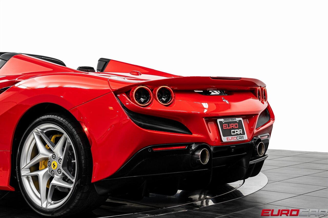2022 Ferrari F8 Spider  *CARBON FIBER LED STEERING WHEEL * DAYTONA RACING SEATS* - Photo 22 - Costa Mesa, CA 92626