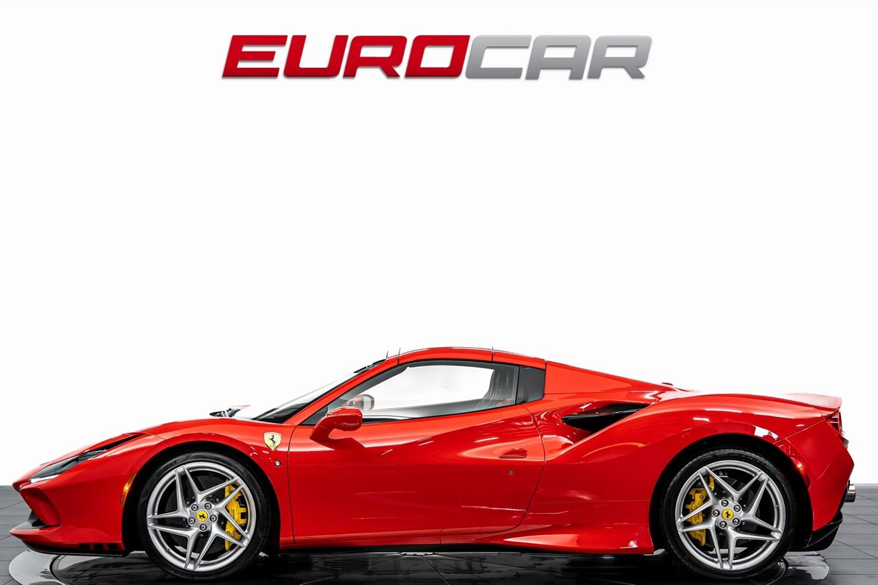 2022 Ferrari F8 Spider  *CARBON FIBER LED STEERING WHEEL * DAYTONA RACING SEATS* - Photo 3 - Costa Mesa, CA 92626