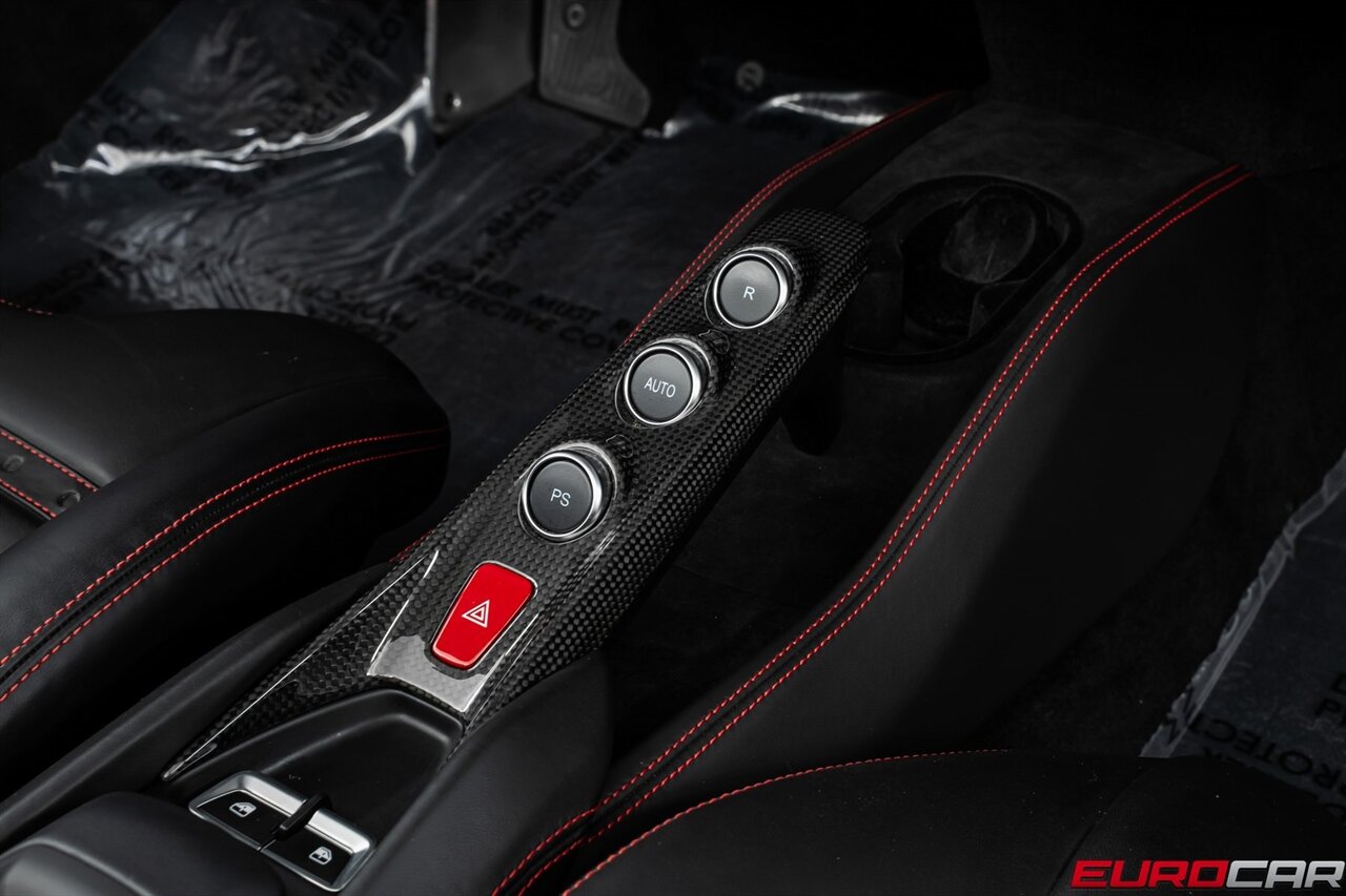 2022 Ferrari F8 Spider  *CARBON FIBER LED STEERING WHEEL * DAYTONA RACING SEATS* - Photo 38 - Costa Mesa, CA 92626