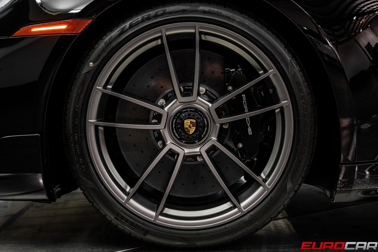 2025 Porsche 911 Turbo S *SPORT DESIGN PACKAGE * SPORT EXHAUST SYSTEM * FRONT LIFT* - Photo 23 - Costa Mesa, CA 92626