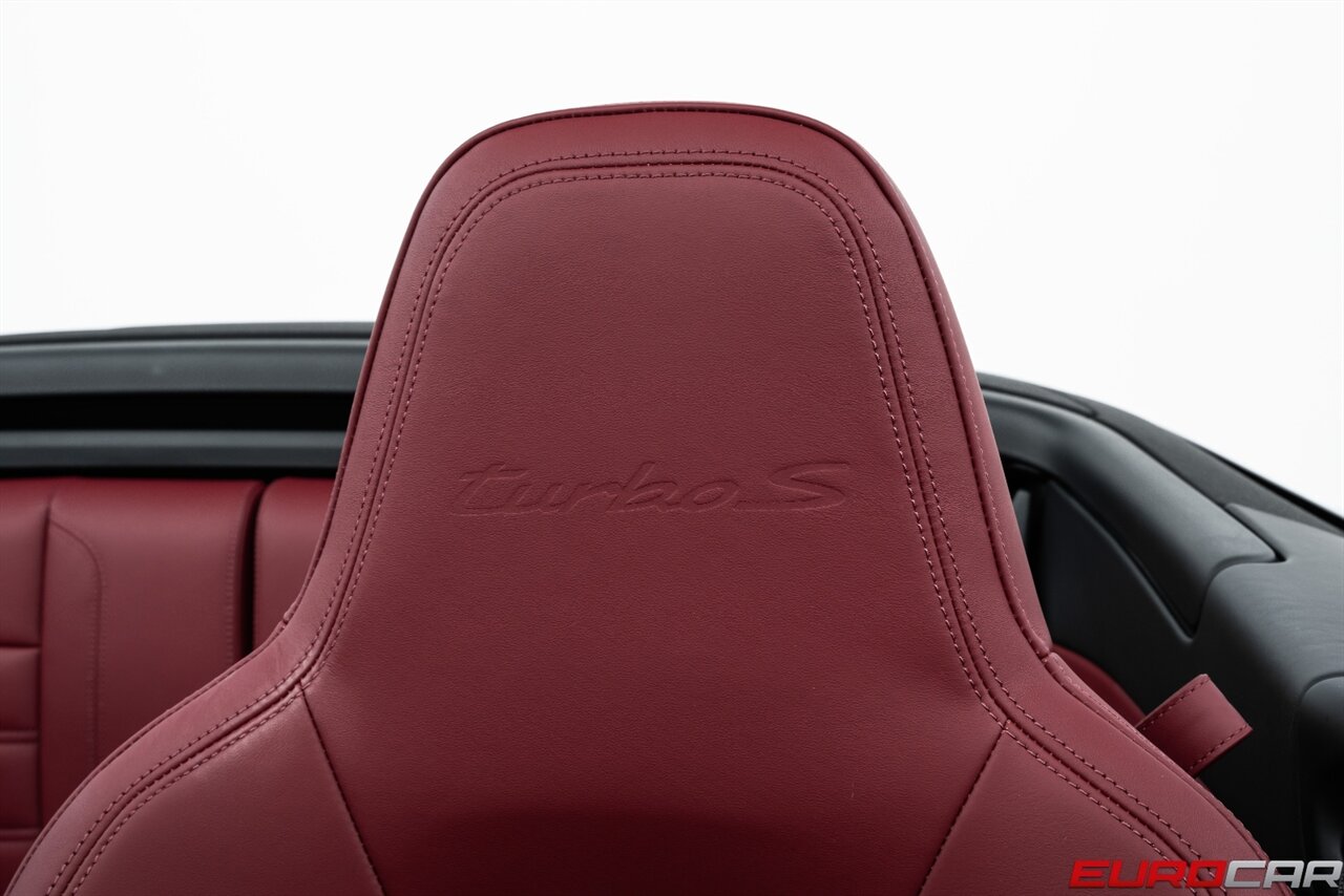 2025 Porsche 911 Turbo S *SPORT DESIGN PACKAGE * SPORT EXHAUST SYSTEM * FRONT LIFT* - Photo 44 - Costa Mesa, CA 92626