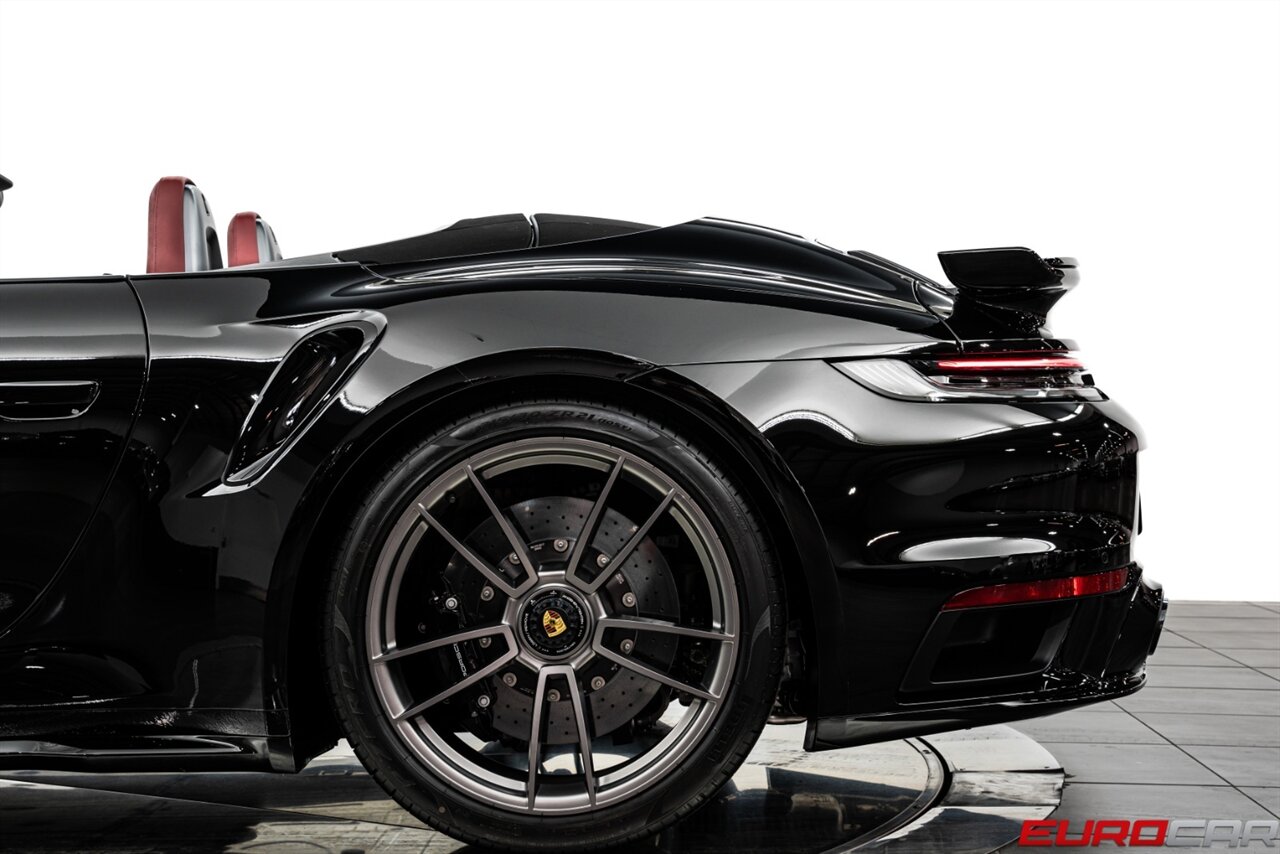 2025 Porsche 911 Turbo S *SPORT DESIGN PACKAGE * SPORT EXHAUST SYSTEM * FRONT LIFT* - Photo 19 - Costa Mesa, CA 92626