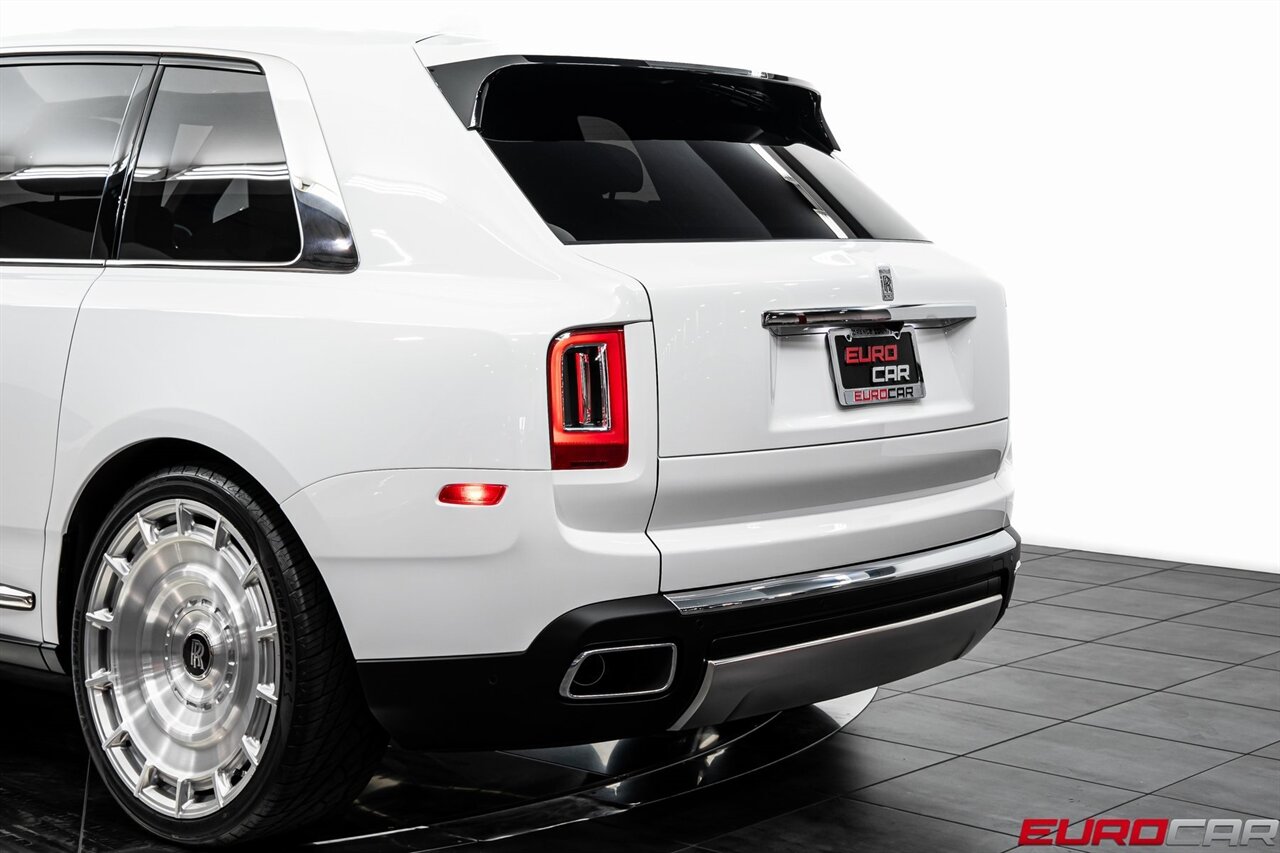 2024 Rolls-Royce Cullinan *BESPOKE INTERIOR * SHOOTING STAR HEADLINER*   - Photo 16 - Costa Mesa, CA 92626