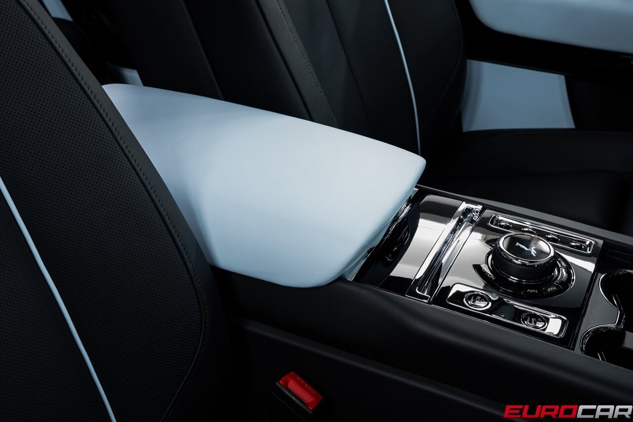 2024 Rolls-Royce Cullinan *BESPOKE INTERIOR * SHOOTING STAR HEADLINER*   - Photo 30 - Costa Mesa, CA 92626