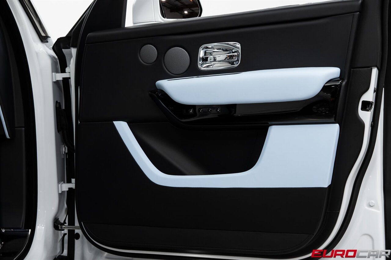 2024 Rolls-Royce Cullinan *BESPOKE INTERIOR * SHOOTING STAR HEADLINER*   - Photo 22 - Costa Mesa, CA 92626