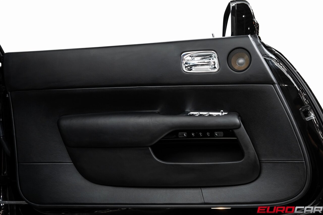2014 Rolls-Royce Wraith *STARLIGHT HEADLINER * FRESH SERVICE* - Photo 23 - Costa Mesa, CA 92626