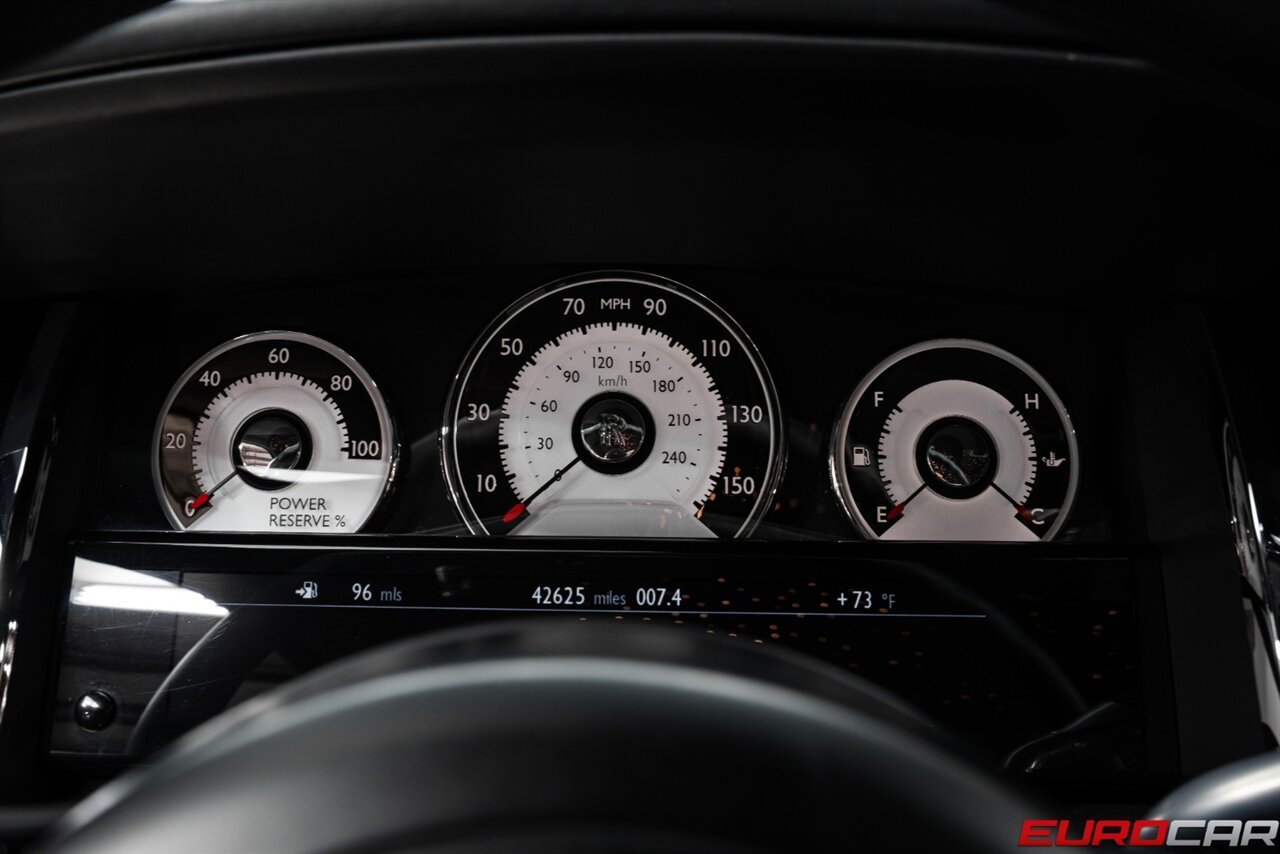 2014 Rolls-Royce Wraith *STARLIGHT HEADLINER * FRESH SERVICE* - Photo 26 - Costa Mesa, CA 92626