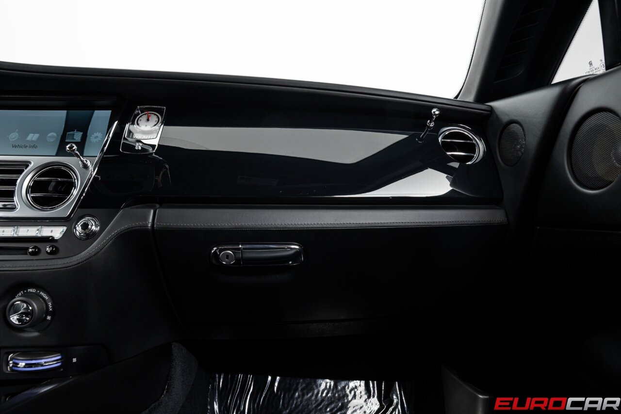 2014 Rolls-Royce Wraith *STARLIGHT HEADLINER * FRESH SERVICE* - Photo 31 - Costa Mesa, CA 92626