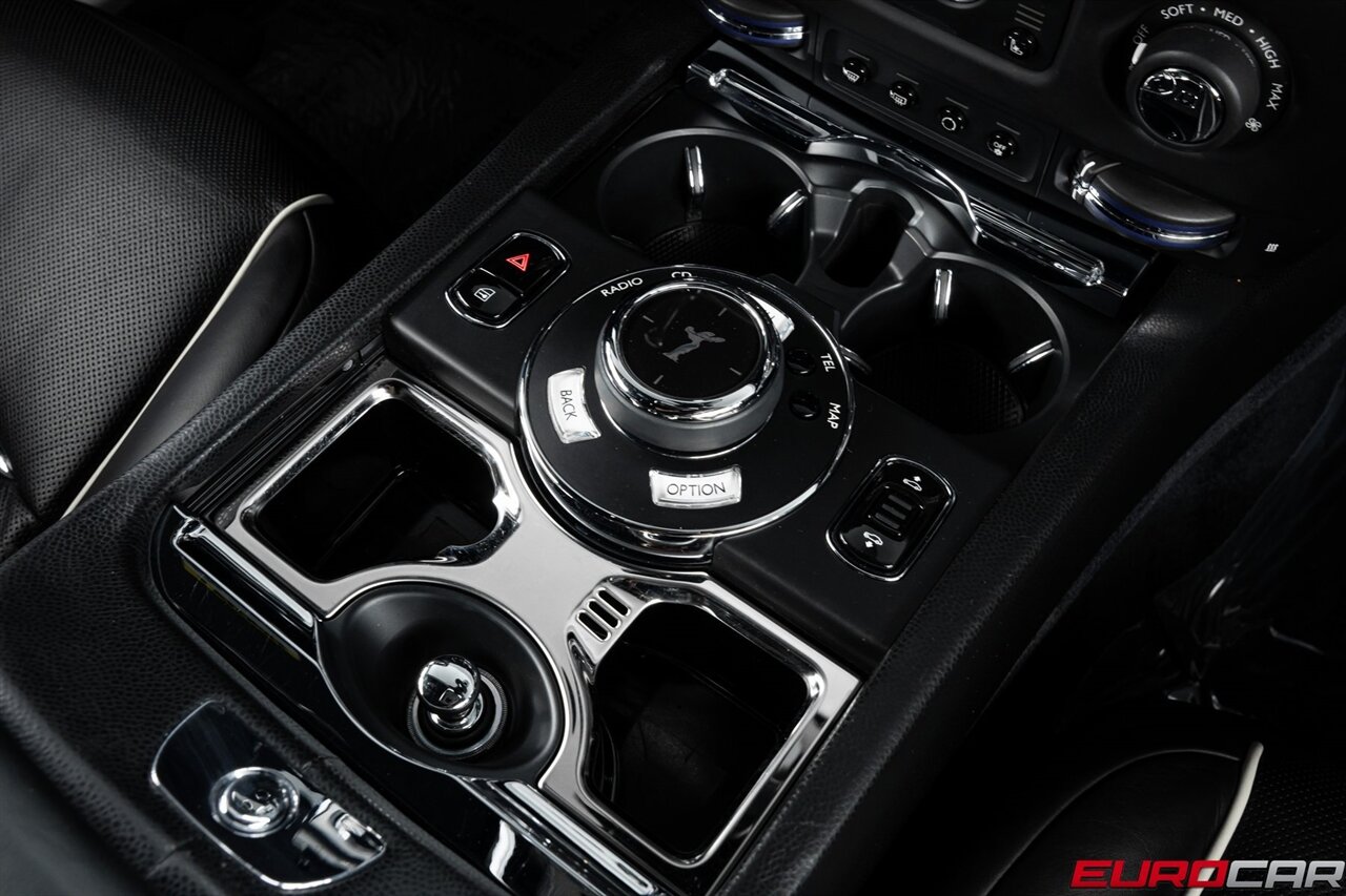 2014 Rolls-Royce Wraith *STARLIGHT HEADLINER * FRESH SERVICE* - Photo 30 - Costa Mesa, CA 92626