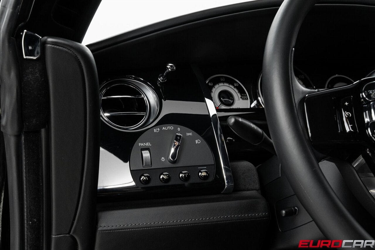 2014 Rolls-Royce Wraith *STARLIGHT HEADLINER * FRESH SERVICE* - Photo 25 - Costa Mesa, CA 92626