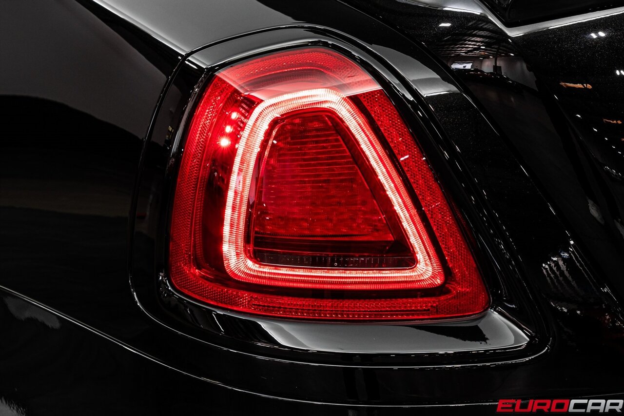 2014 Rolls-Royce Wraith *STARLIGHT HEADLINER * FRESH SERVICE* - Photo 18 - Costa Mesa, CA 92626