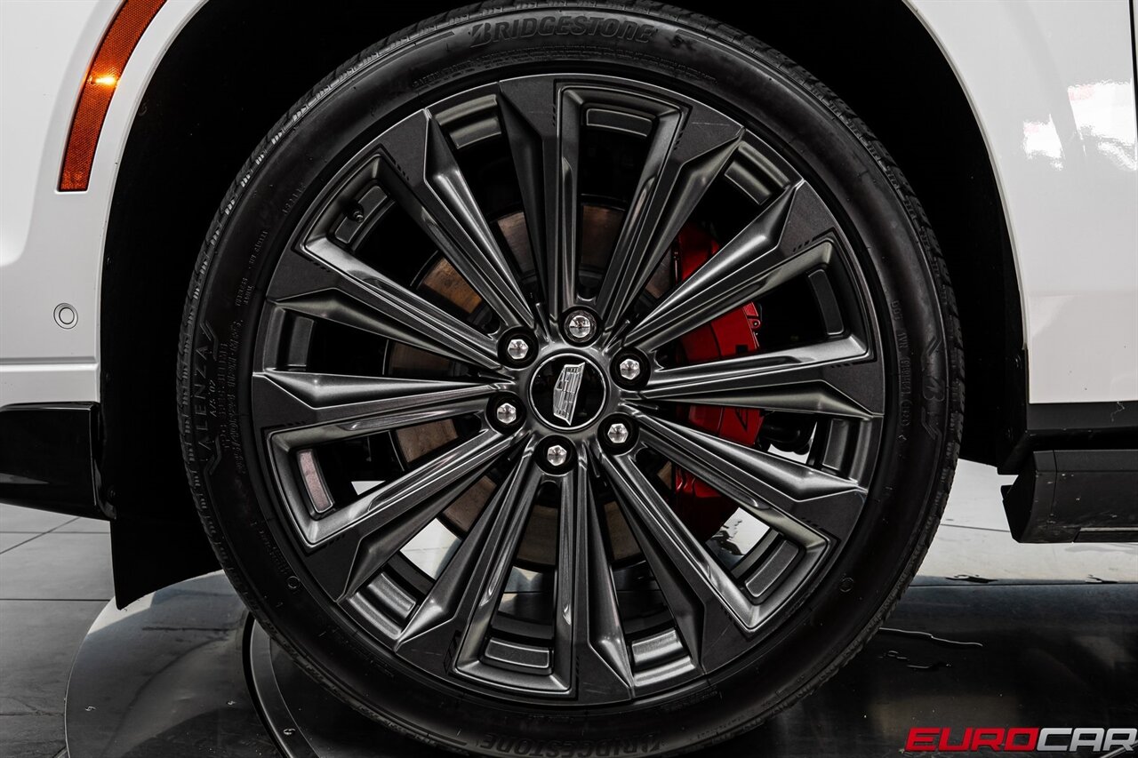 2025 Cadillac Escalade-V V-Series *REAR SEAT ENTERTAINMENT * 7 SEATER*   - Photo 20 - Costa Mesa, CA 92626