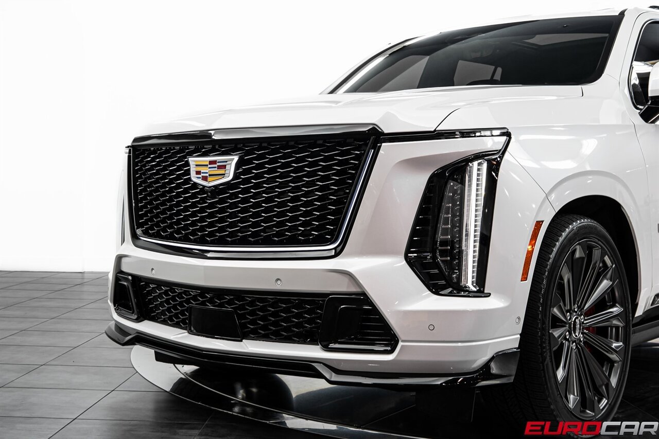 2025 Cadillac Escalade-V V-Series *REAR SEAT ENTERTAINMENT * 7 SEATER*   - Photo 11 - Costa Mesa, CA 92626