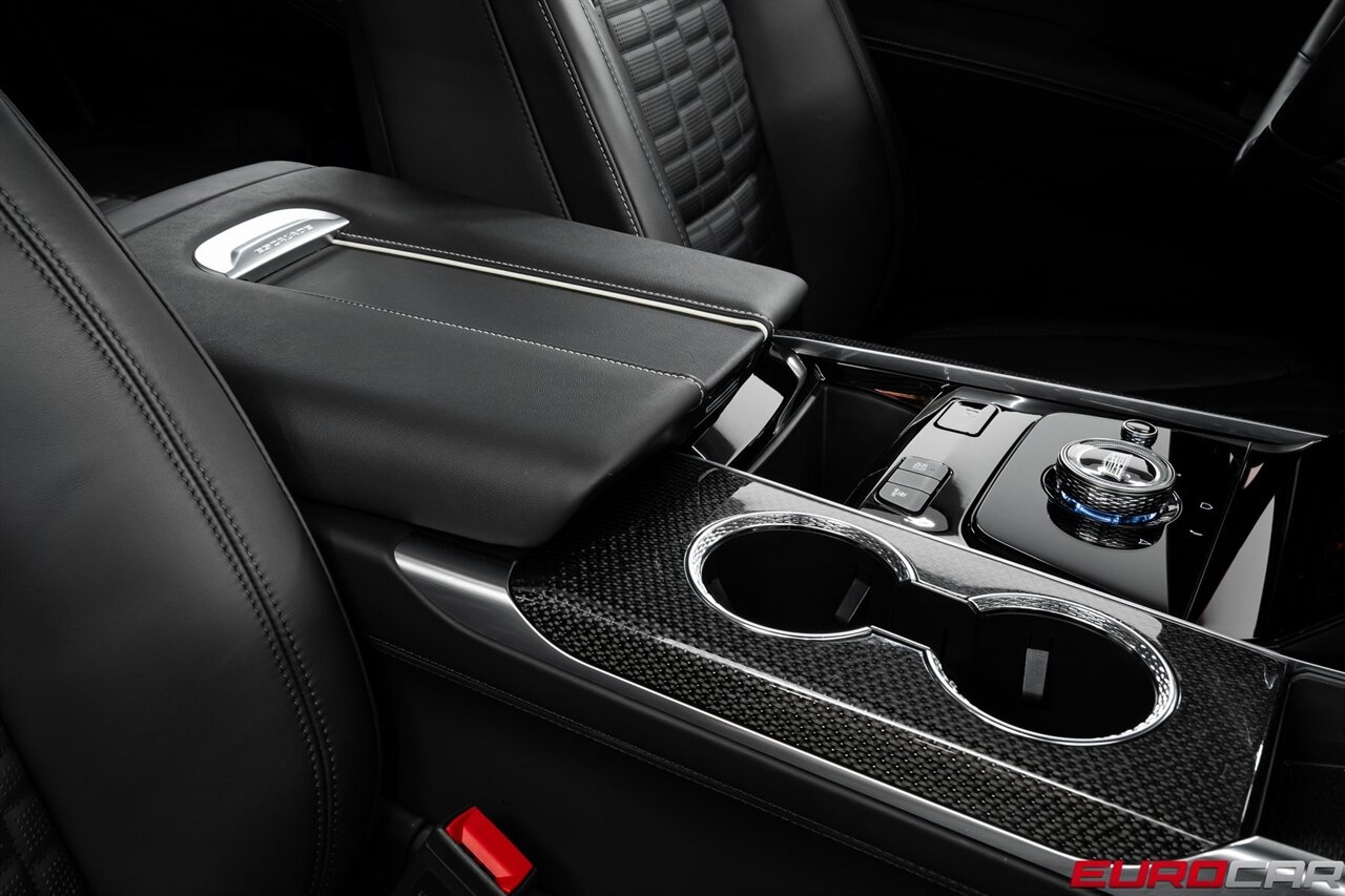 2025 Cadillac Escalade-V V-Series *REAR SEAT ENTERTAINMENT * 7 SEATER*   - Photo 33 - Costa Mesa, CA 92626