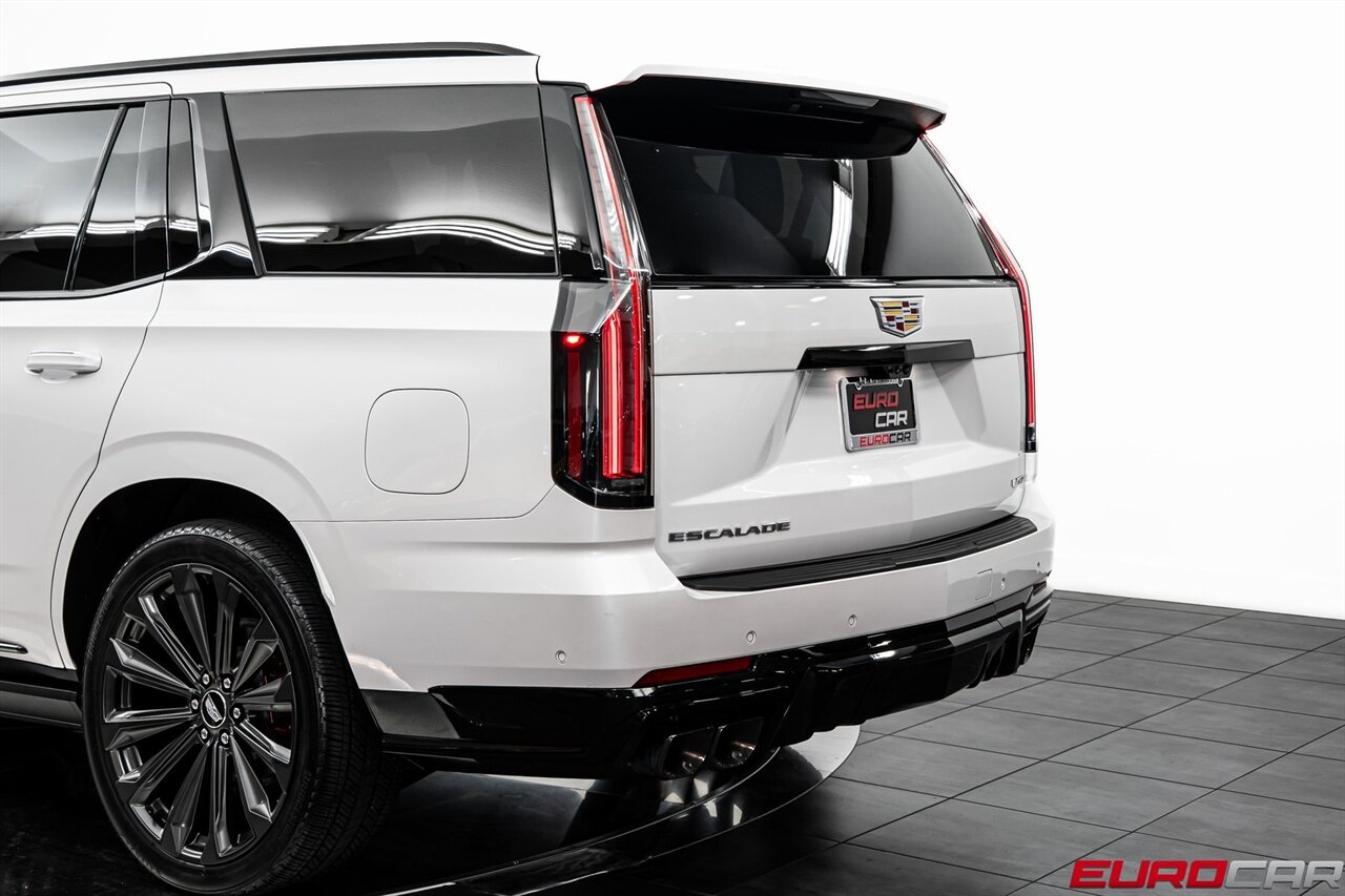 2025 Cadillac Escalade-V V-Series *REAR SEAT ENTERTAINMENT * 7 SEATER*   - Photo 15 - Costa Mesa, CA 92626
