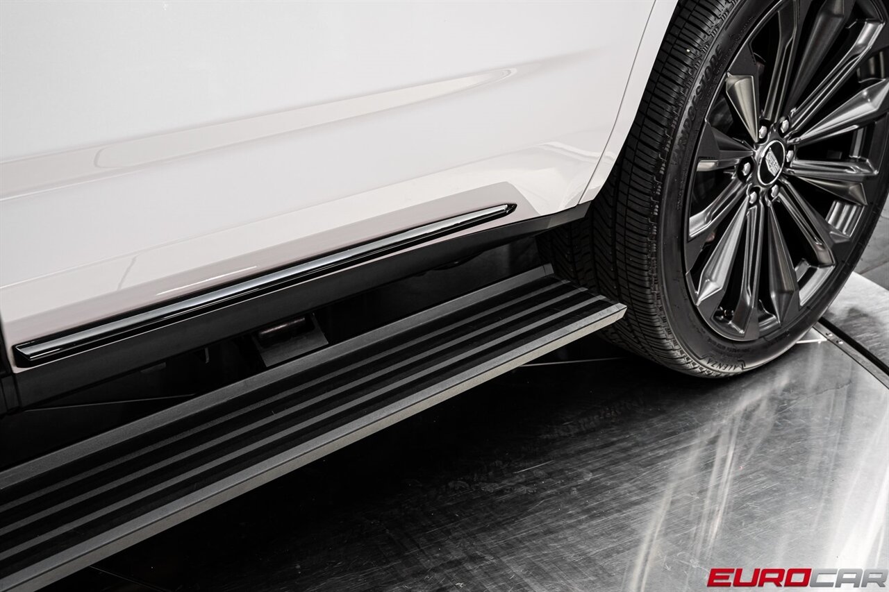 2025 Cadillac Escalade-V V-Series *REAR SEAT ENTERTAINMENT * 7 SEATER*   - Photo 14 - Costa Mesa, CA 92626